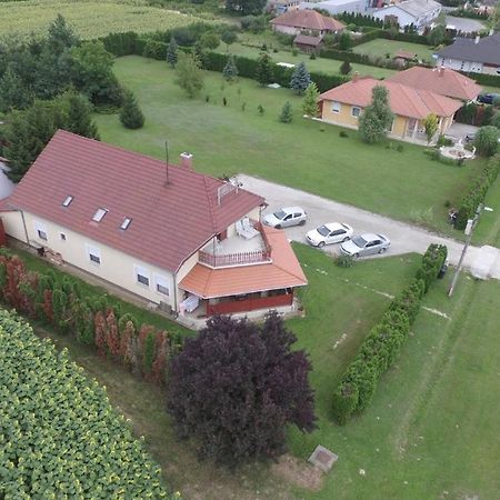 Vadvirag Vendeghaz Otel Lenti Dış mekan fotoğraf