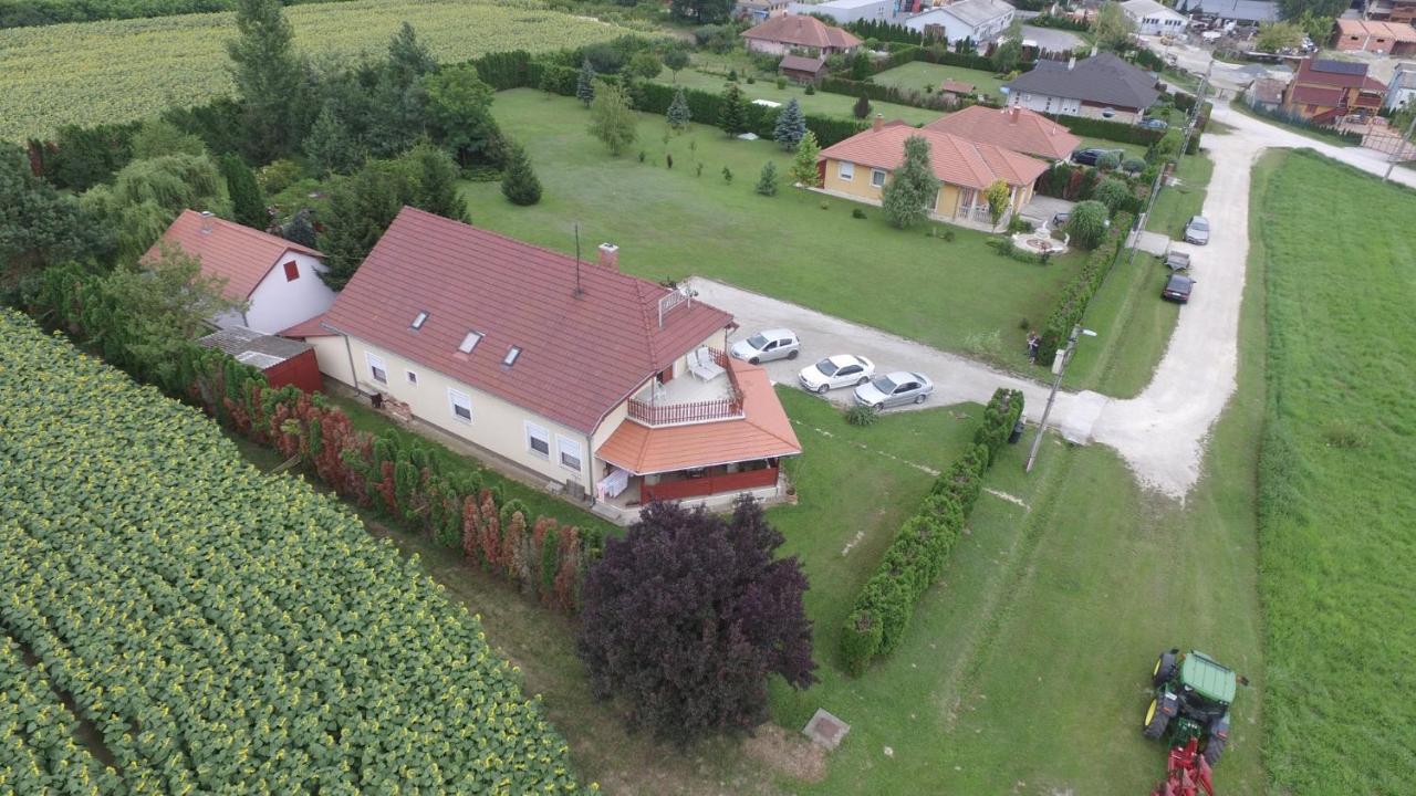 Vadvirag Vendeghaz Otel Lenti Dış mekan fotoğraf