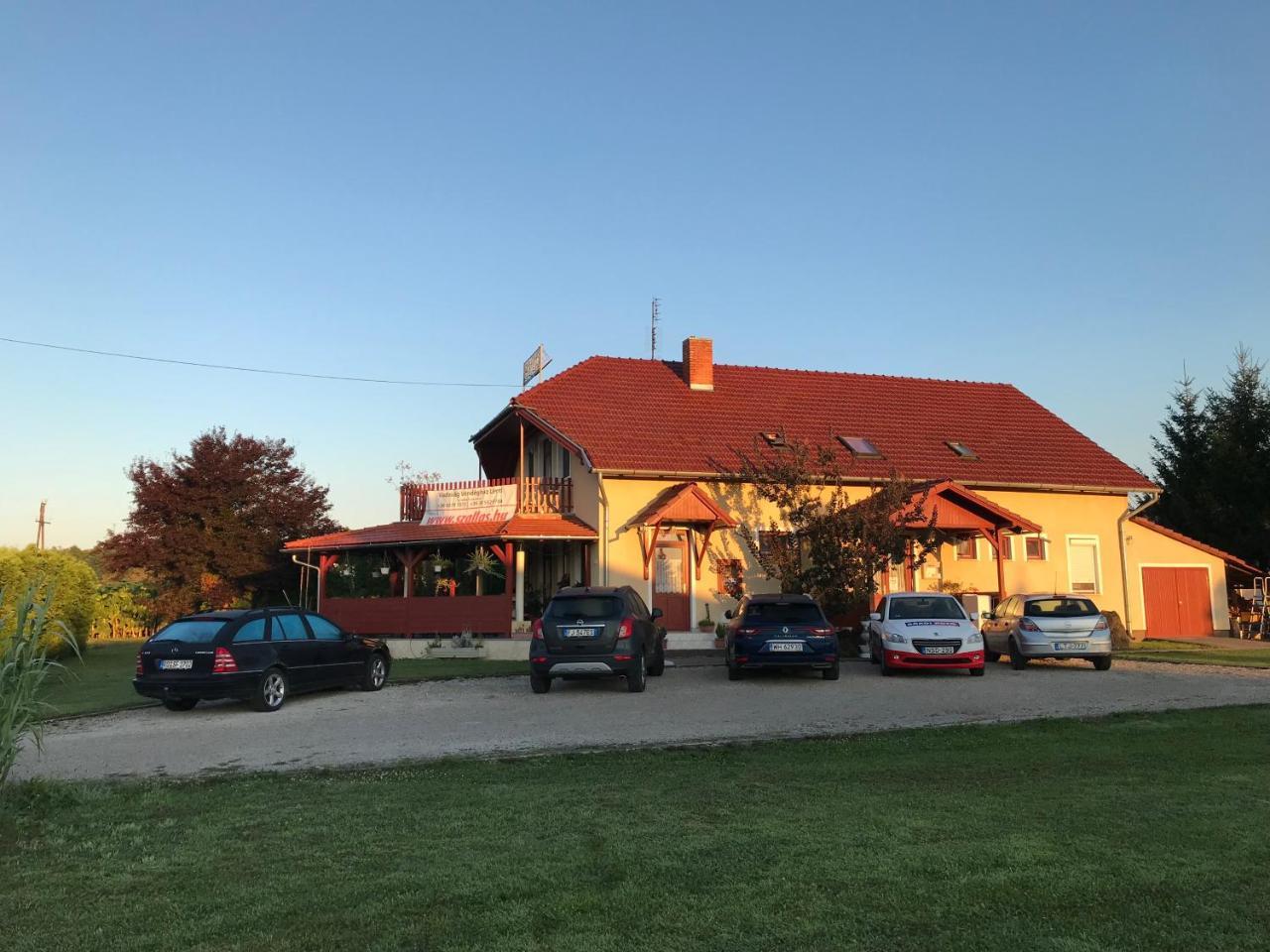 Vadvirag Vendeghaz Otel Lenti Dış mekan fotoğraf