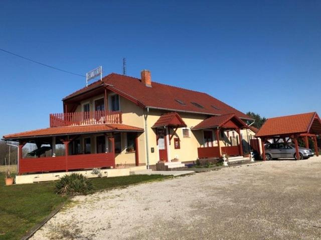 Vadvirag Vendeghaz Otel Lenti Dış mekan fotoğraf